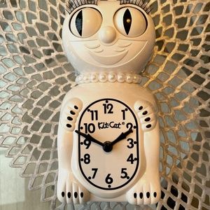 New in box Limited Edition White Lady Kit-Cat Klock Clock